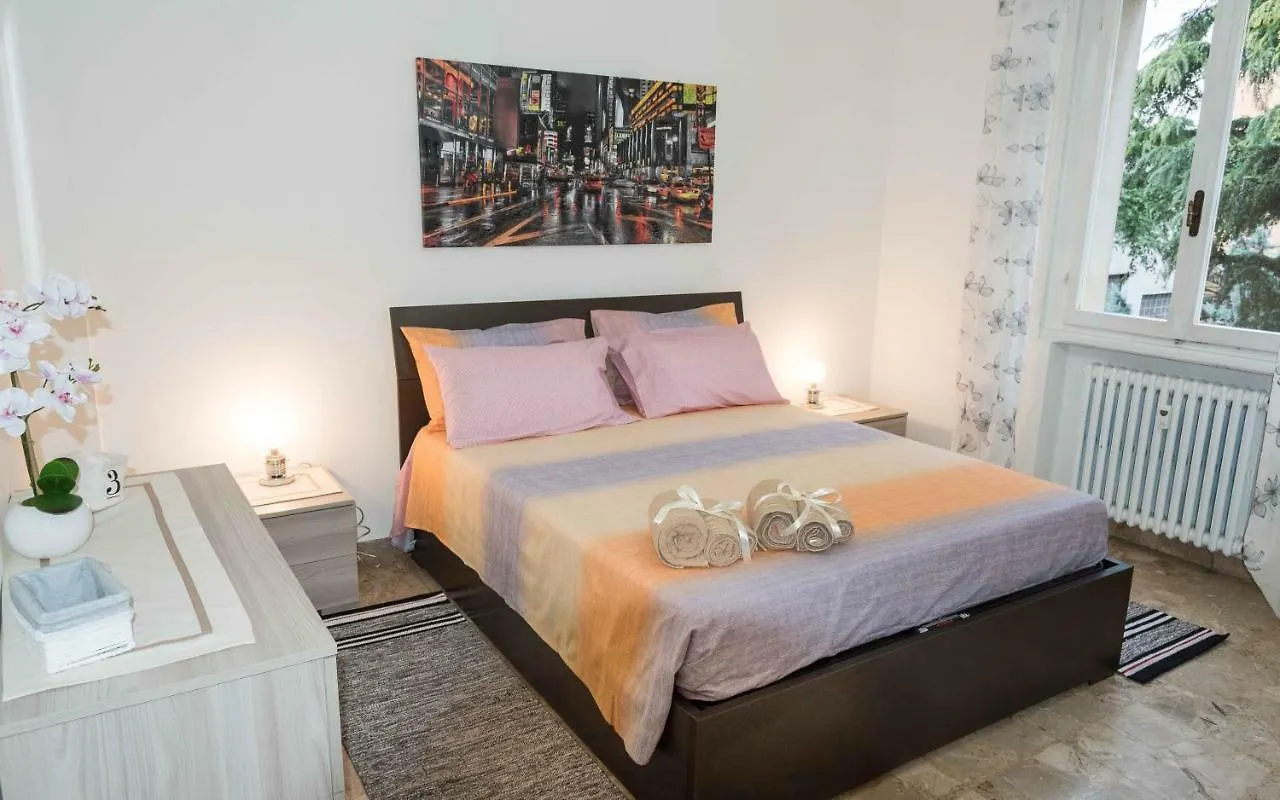 Gabrielli Rooms & Apartments - Fiera ヴェローナ ゲストハウス